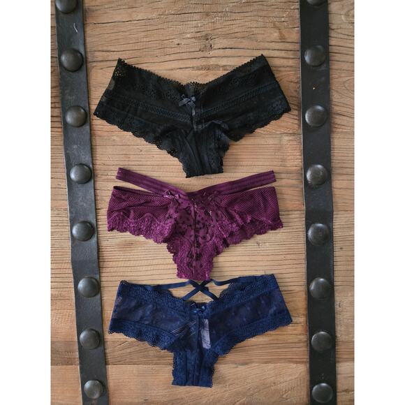 Victoria's Secret Cheeky Hipster Panty Bundle sz xSmall New - Picture 2 of 4